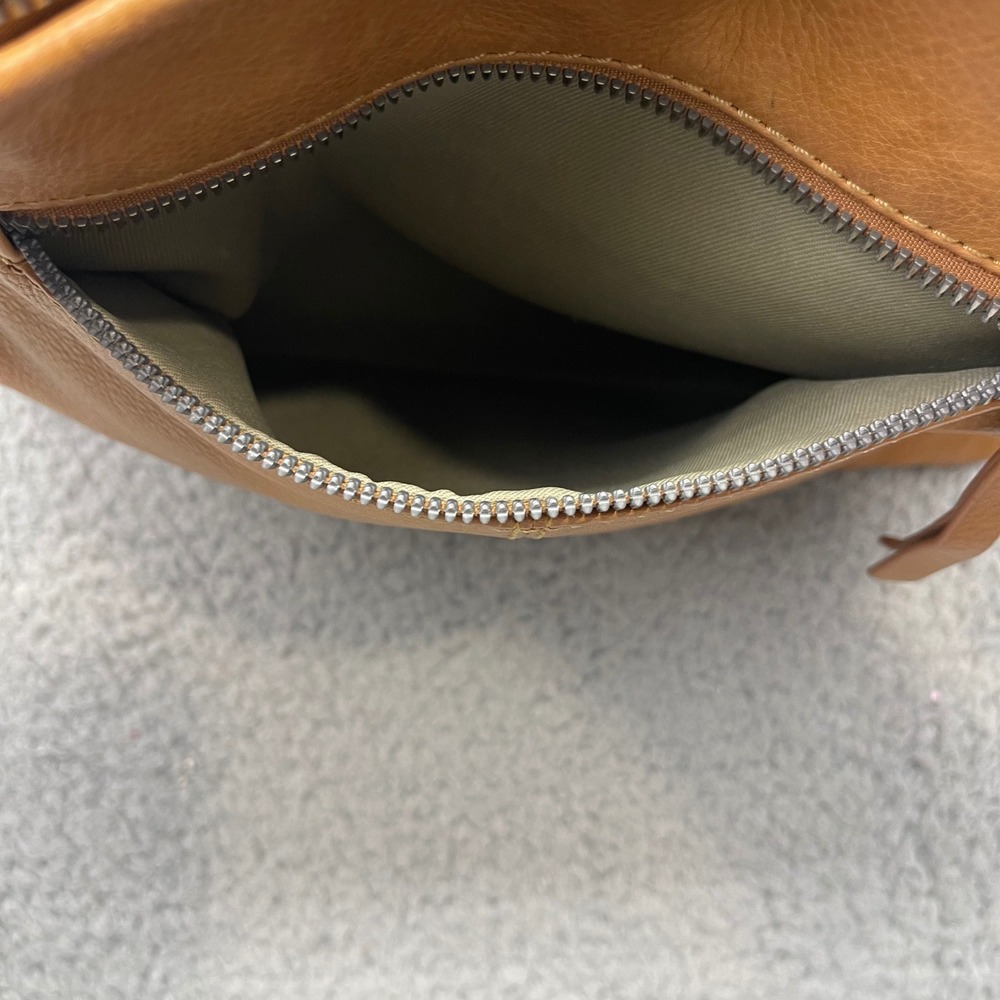 American Leather Co. warm tan leather shade Holton Crossbody Handbag Purse Bag - Picture 13 of 15